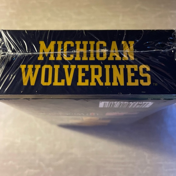 New Michigan Wolverines  150 piece Fully licensed jigsaw puzzle - Picture 4 of 5